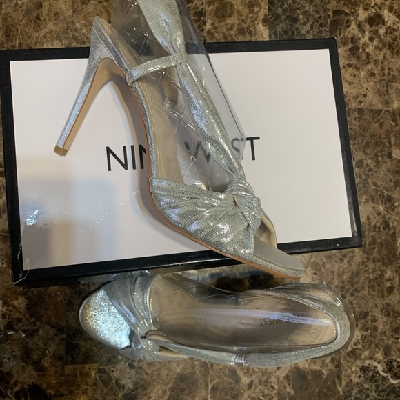 NINE WEST Ultana Metallic Heeled Women’s Sandals Silver-Metallic Size 11M - Picture 8 of 14
